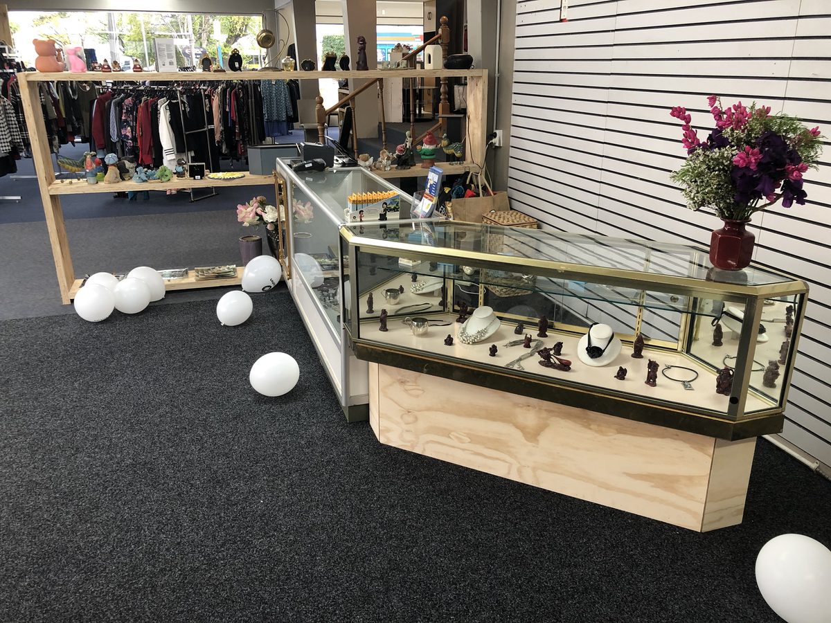 Retail display fixtures, Wairarapa