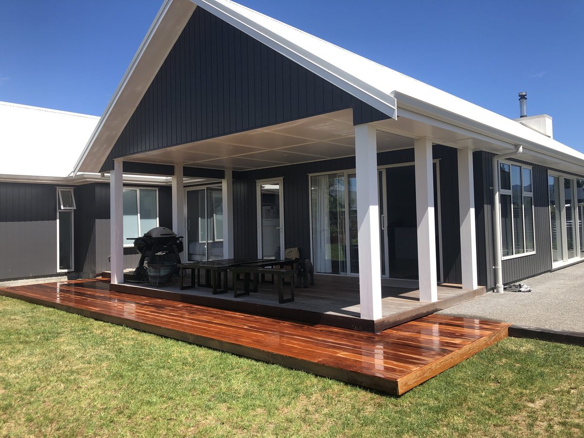 Deck build, Apr 2025, Wairarapa